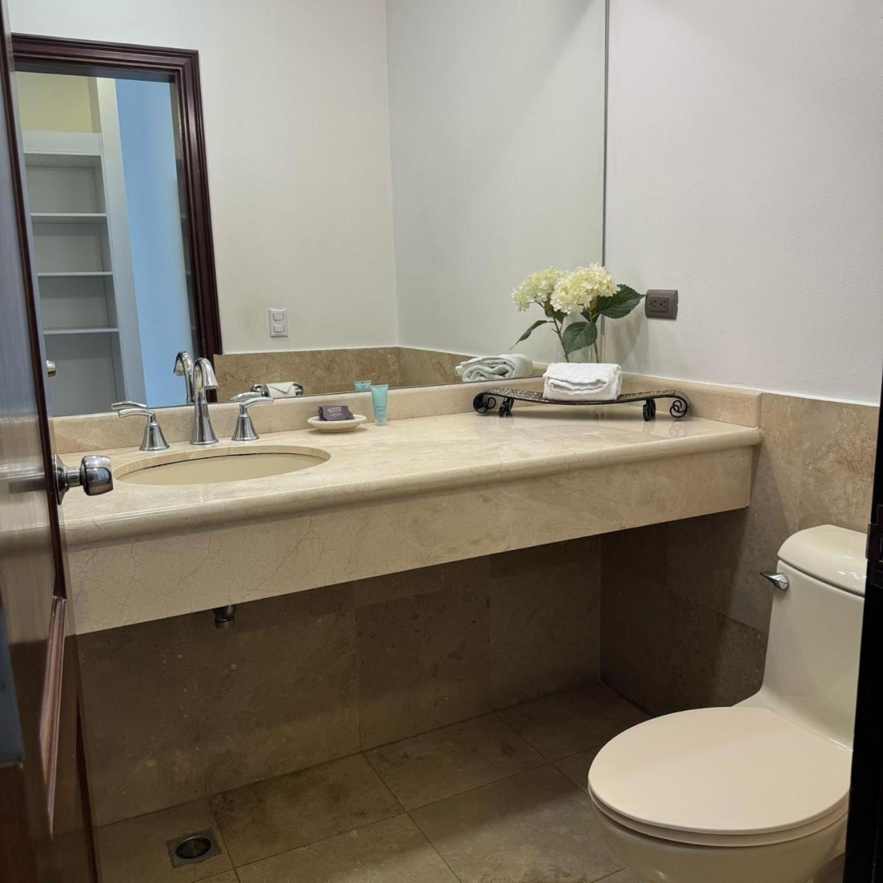 Hotel Diana Princess San Pedro Sula Ngoại thất bức ảnh